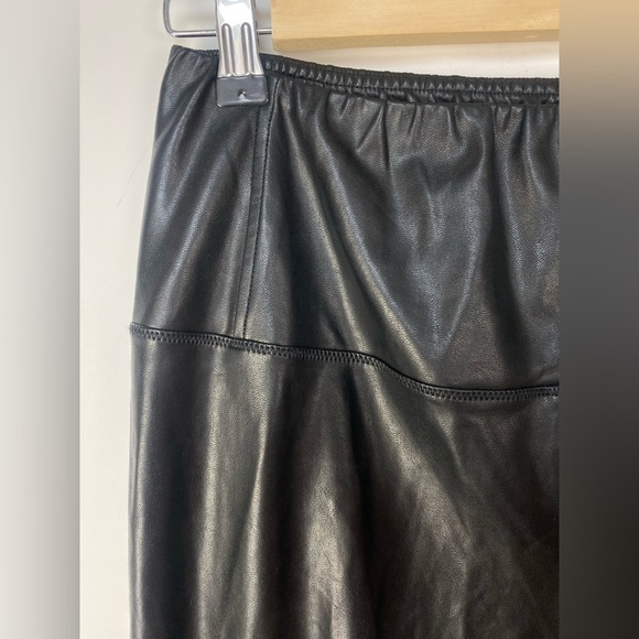 Wilfred | Daria Pant Vegan Leather Pant - Picture 7 of 14